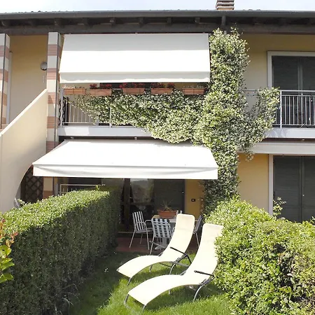 Apartment Garden *